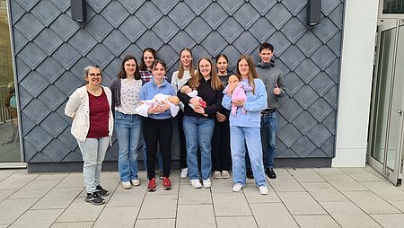 Gruppenfoto der Teilnehmer der Babysitting Ausbildung im April 2025